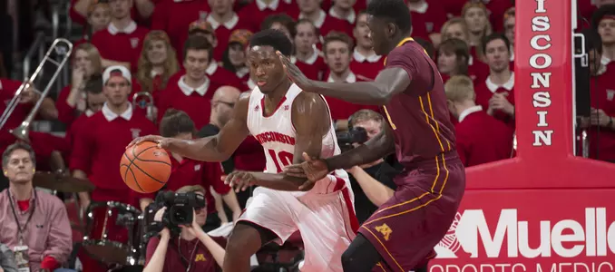 Men's basketball 2015 vs. Minnesota Nigel Hayes