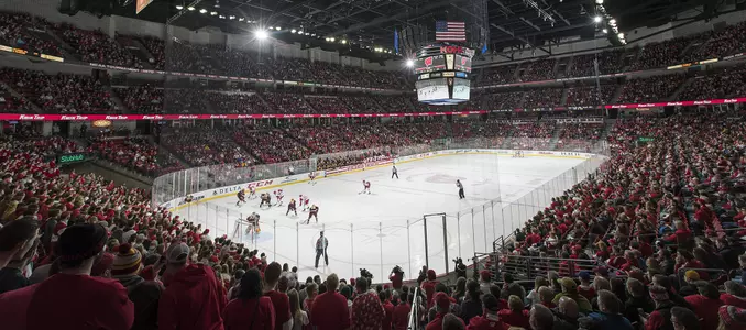 Men's hockey vs. Minnesota 2017 Kohl Center