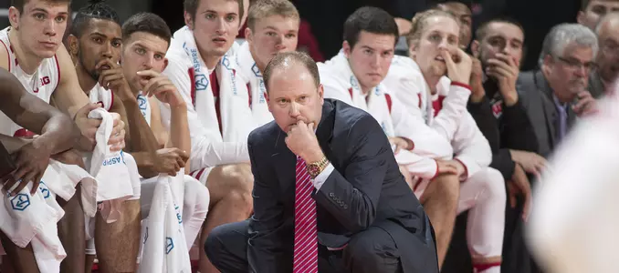 Men's basketball vs. Chicago State 2016 Greg Gard team on bench