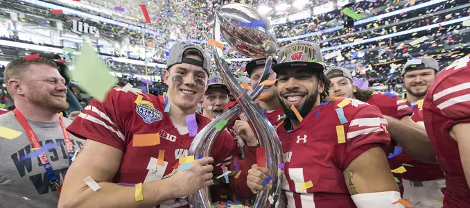 Football Cotton Bowl 2017 Trophy Alex Hornibrook Jazz Peavy