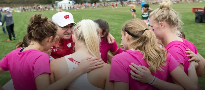 Women's Team Huddle at Nuttycombe