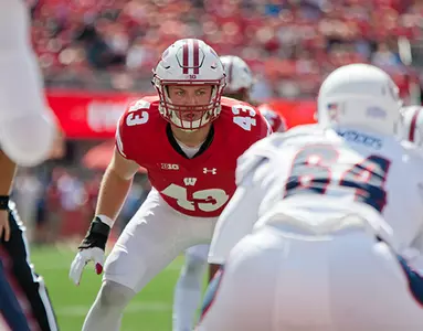Photo of Ryan Connelly football vs. Florida Atlantic 2017