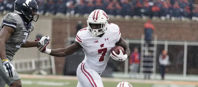 Photo of Bradrick Shaw football vs. Illinois 2017