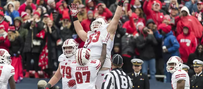 Photo of Michael Dieter football vs. Illinois 2017