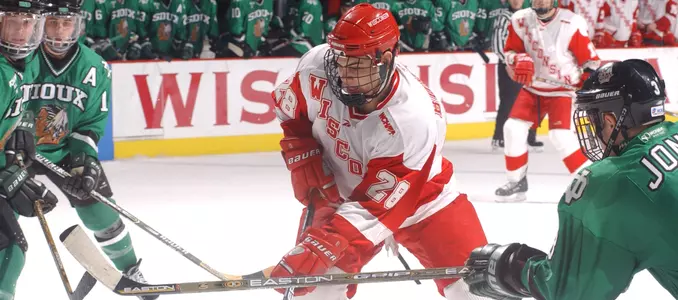 Rene Bourque vs. UND 01-02