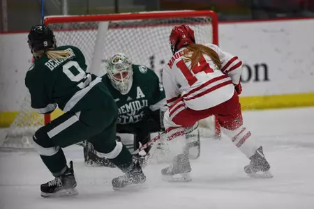 Alexis Mauermann crashes the net against BSU