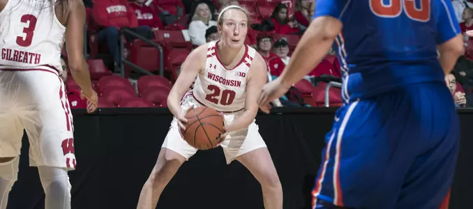 Lizzie Miller looks to shoot the basketball.
