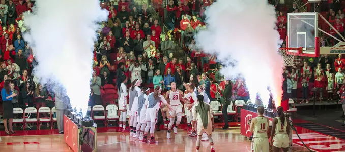 Photo of Cayla McMorris women's basketball 2017