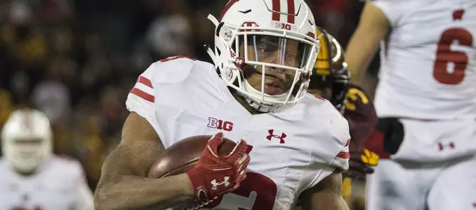 Photo of Jonathan Taylor football vs. Minnesota 2017