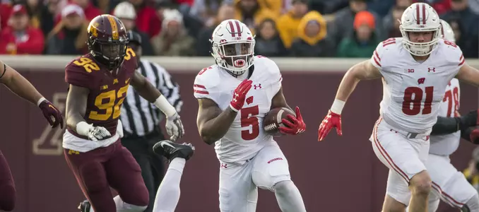 Photo of Chris James football vs Minnesota 2017