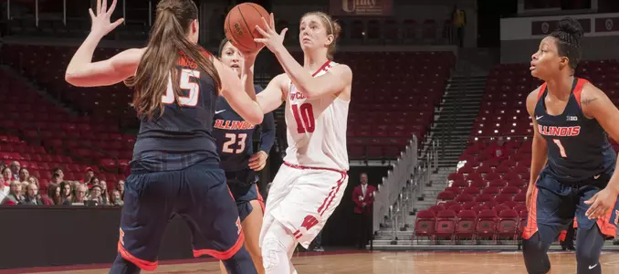 Kendra Van Leeuwen scores the game-clinching shot vs. Illinois