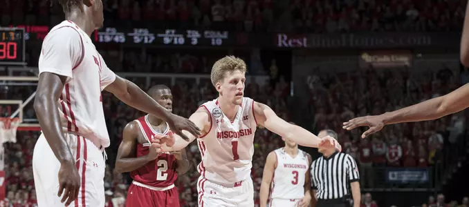 Men's basketball vs. Indiana 2017 Brevin Pritzl