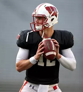 Football spring game 2017 Alex Hornibrook