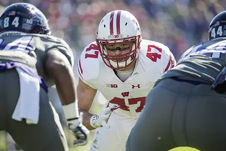 Football vs. Northwestern 2016 Vince Biegel
