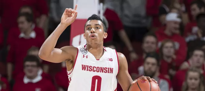 Men's basketball vs. UW-Platteville 2016 D'Mitrik Trice