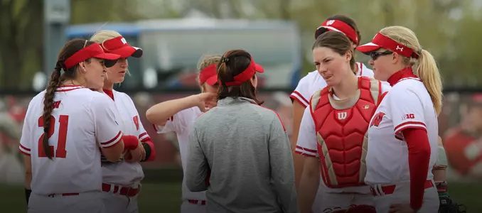 Team huddle softball