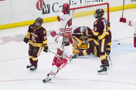 Maddie Rolfes vs. UMD goal celebration