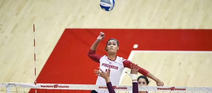 Photo of Tionna Williams during Volleyball 2016 match vs. Minnesota