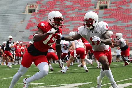 George Rushing (17) and Nick Nelson (11) at Football 2017 fall camp practice