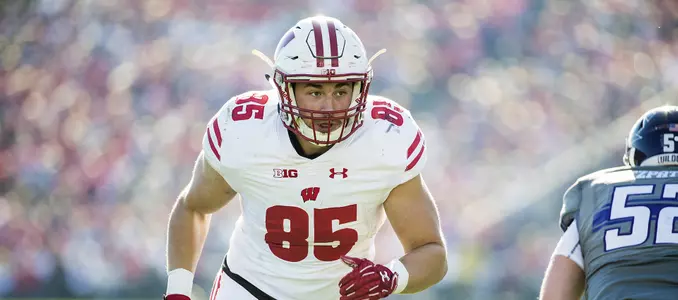 Photo of Football vs. Northwestern 2016 Zander Neuville