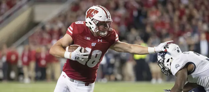 Photo of Troy Fumagalli in football game vs. Utah State 2017