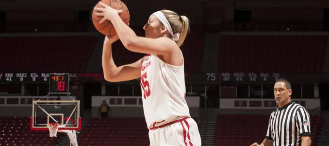 Lexy Richardson shoots the ball during a game in the Kohl Center.