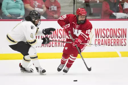 Schneider_Caitlin_LU922/23