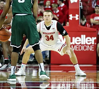 Brad Davison men's basketball vs. Chicago State 2017
