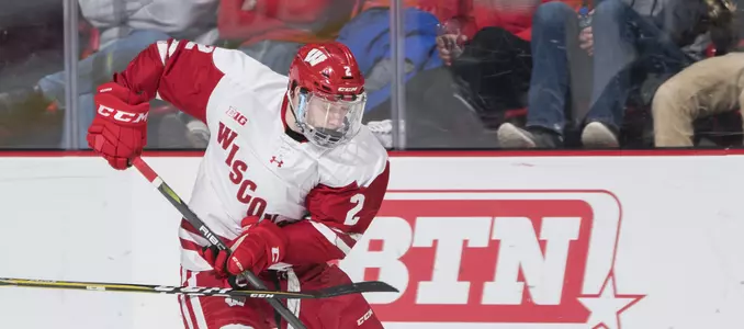 Wyatt Kalnynuk men's hockey vs. Notre Dame 2017