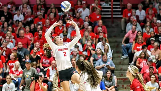Sydney Hilley sets the ball up against Ohio State