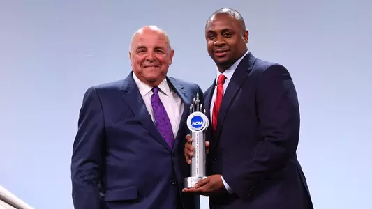 Barry Alvarez and Troy Vincent at NCAA award ceremony 2017