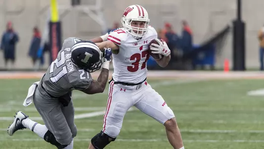 Garrett Groshek football vs. Illinois 2017
