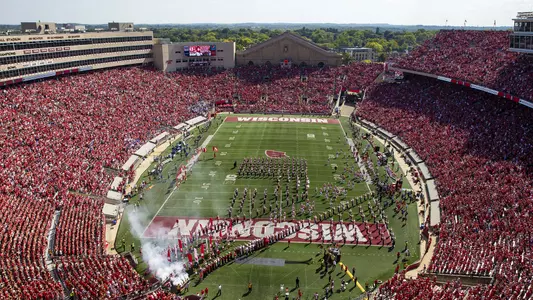 Wisconsin Badgers against BYU. University of Wisconsin-Madison football team faces BYU at Camp Randall Field, September 15, 2018 in Madison Wisconsin.Photo by Tom Lynn/Wisconsin Athletic Communications