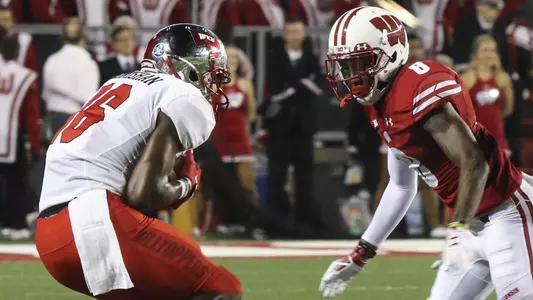 Deron Harrell prepares to tackle a Western Kentucky ball carrier at Camp Randall Stadium on Aug. 31, 2018