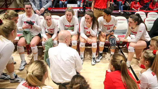 Head coach Kelly Sheffield talks to his team during a time out.