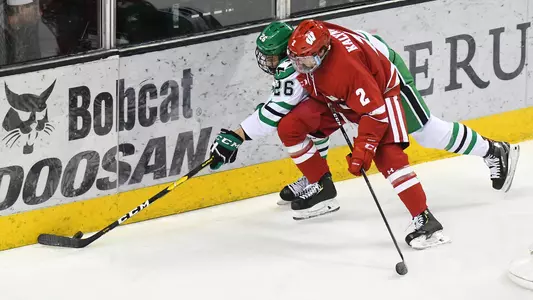 NCAA Men's Hockey 2018: Wisconsin Badgers vs North Dakota Fighting Hawks NOV 2