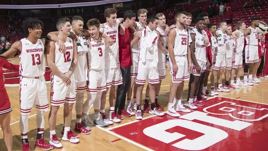 Wisconsin basketball team signing Varsity