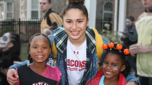 Badgers Give Back Pen Pal program Diamond Bragg and students from Randall School