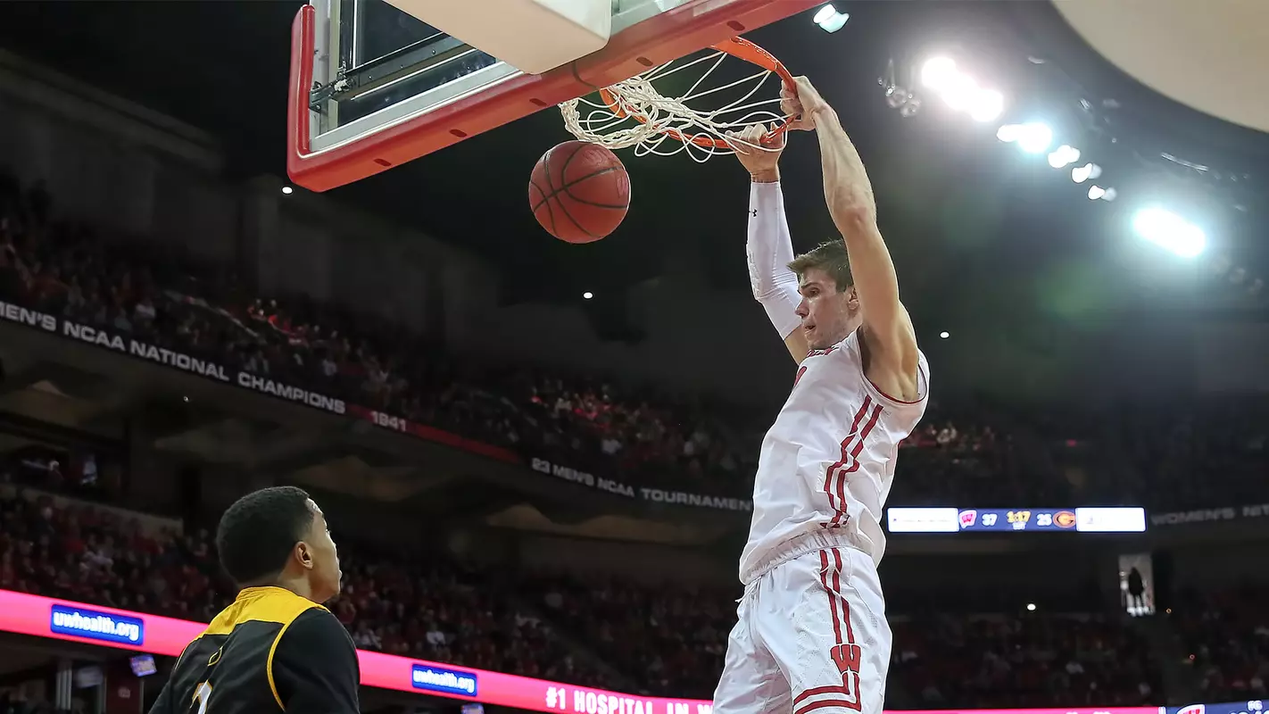 Ethan Happ dunks against Grambling State