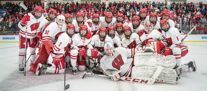 women's hockey team after winnning NCAA quarterfinal vs. Minnesota 2018