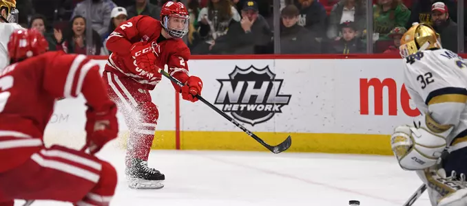 Wyatt Kalynuk men's hockey vs. Notre Dame 2018