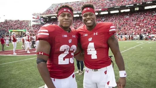 Jonathan Taylor and A.J. Taylor football 2018 vs. New Mexico