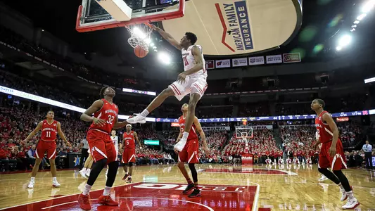 Khalil Iverson with a reverse dunk vs. Nebraska