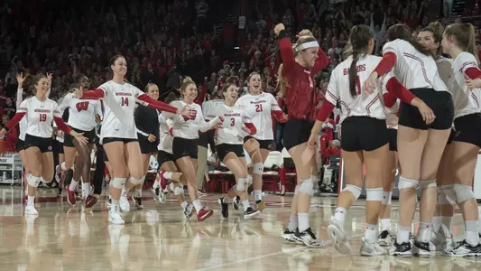 JThe Badgers celebrate their win over Minnesota