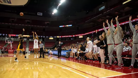 Suzanne Gilreath shoots 3 against Milwaukee