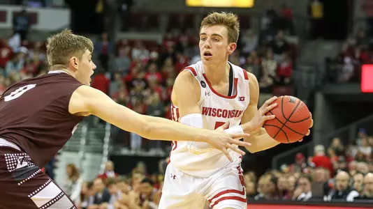 Tyler Wahl Wisconsin men's basketball exhibition game vs. UW-La Crosse 2019 at the Kohl Center