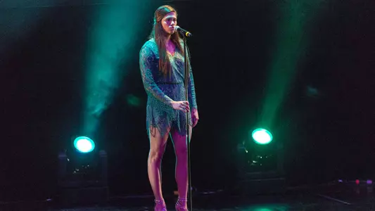 Beata Nelson sings at the 2018 Buckinghams