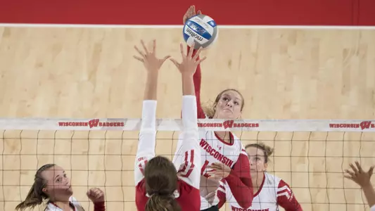Nicole Shanahan attacks the ball during a scrimmage