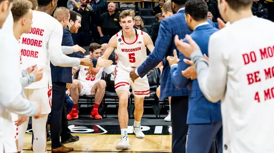 Tyler Wahl men's basketball starting lineup announcement at Iowa on Monday, Jan. 27, 2020