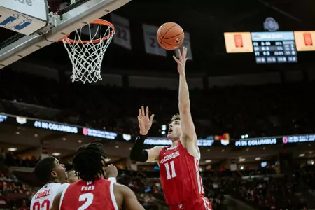 Micah Potter scores in homecoming victory over No. 5 Ohio State